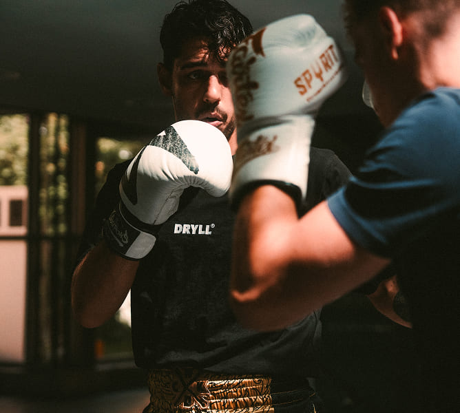 Erhan Güngör von Team Munich MMA für DRYLL.