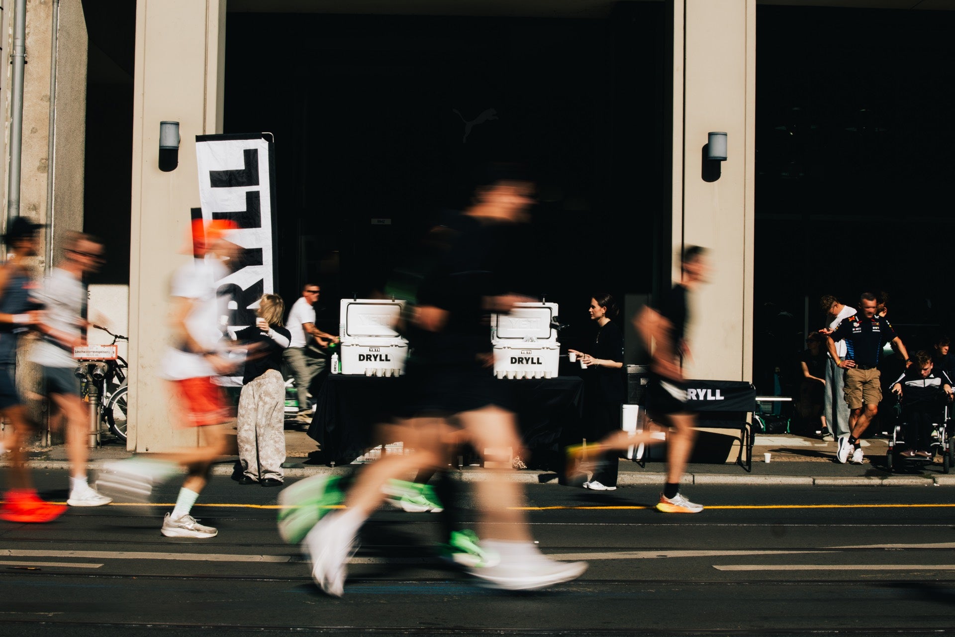 DRYLL Verpflegungsstelle beim Berlin-Marathon